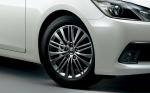 Toyota Crown Hybrid Royal Saloon Black Style 2014 года